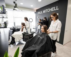 Фотография Paul Mitchell Studio 5